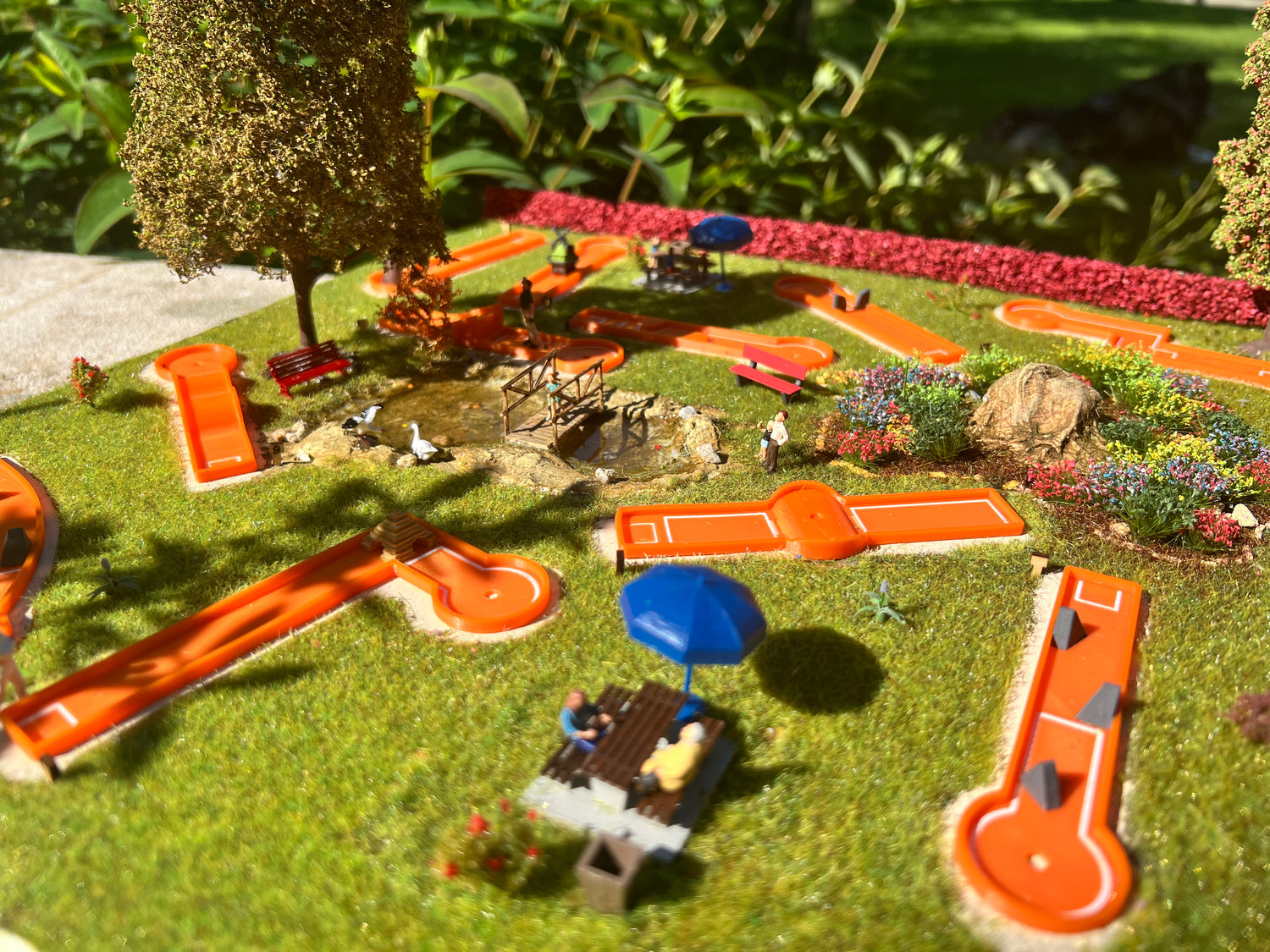 RCD Minigolf 18 Holes H0 Scale DIORAMA