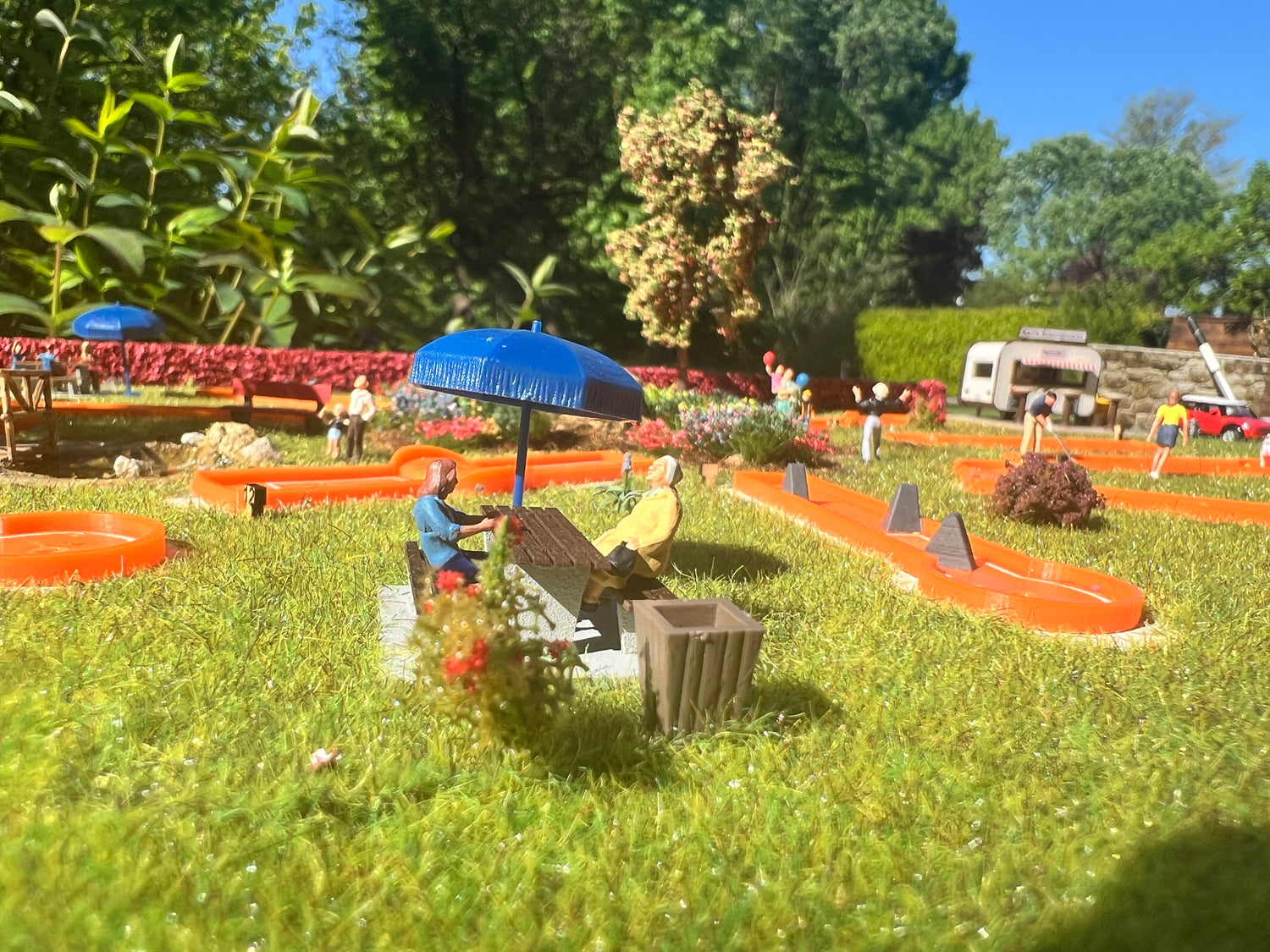 RCD Minigolf 18 Holes H0 Scale DIORAMA