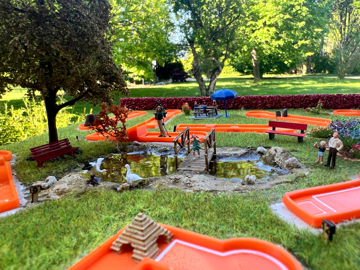 RCD Minigolf 18 Holes H0 Scale DIORAMA