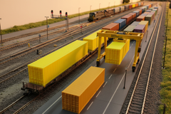 Yellow Containers H0 Railway Freight Yard